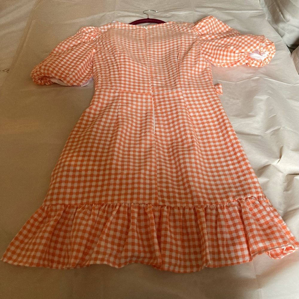 Misguided - NWT - Gingham Ruffle Dress - Orange - Size 4 - Picture 2 of 2